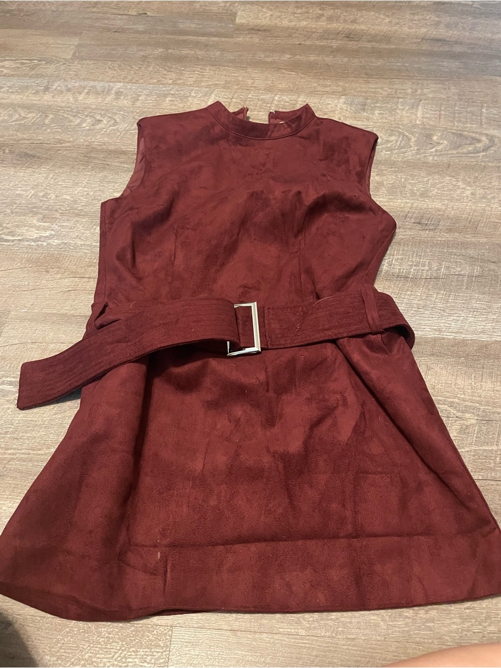 Mustard Seed Sleeveless Belted Mini Dress in Burgundy